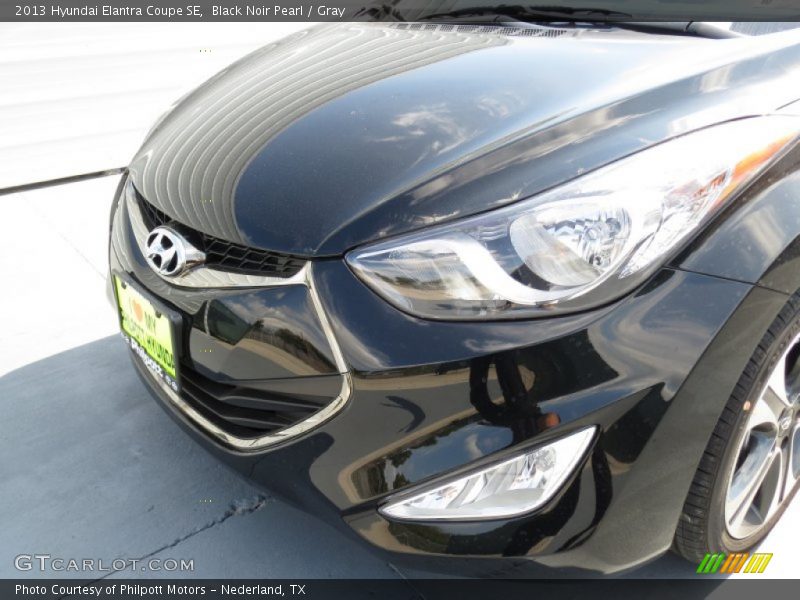 Black Noir Pearl / Gray 2013 Hyundai Elantra Coupe SE