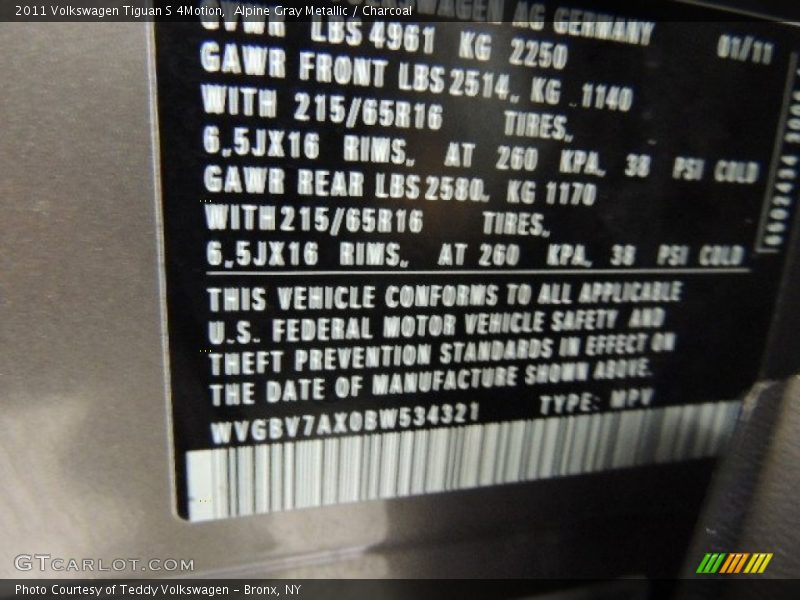 Alpine Gray Metallic / Charcoal 2011 Volkswagen Tiguan S 4Motion