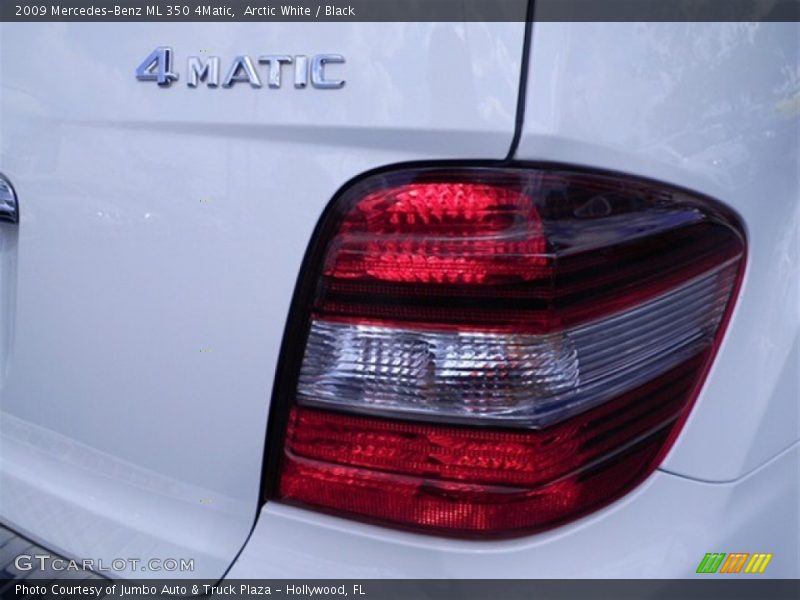 Arctic White / Black 2009 Mercedes-Benz ML 350 4Matic