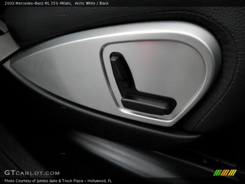 Arctic White / Black 2009 Mercedes-Benz ML 350 4Matic