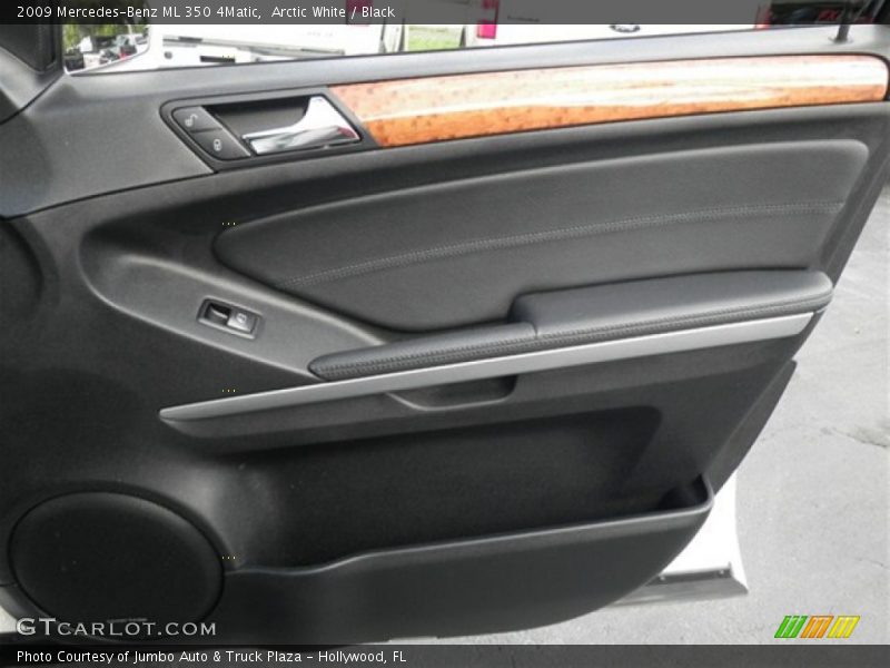 Arctic White / Black 2009 Mercedes-Benz ML 350 4Matic