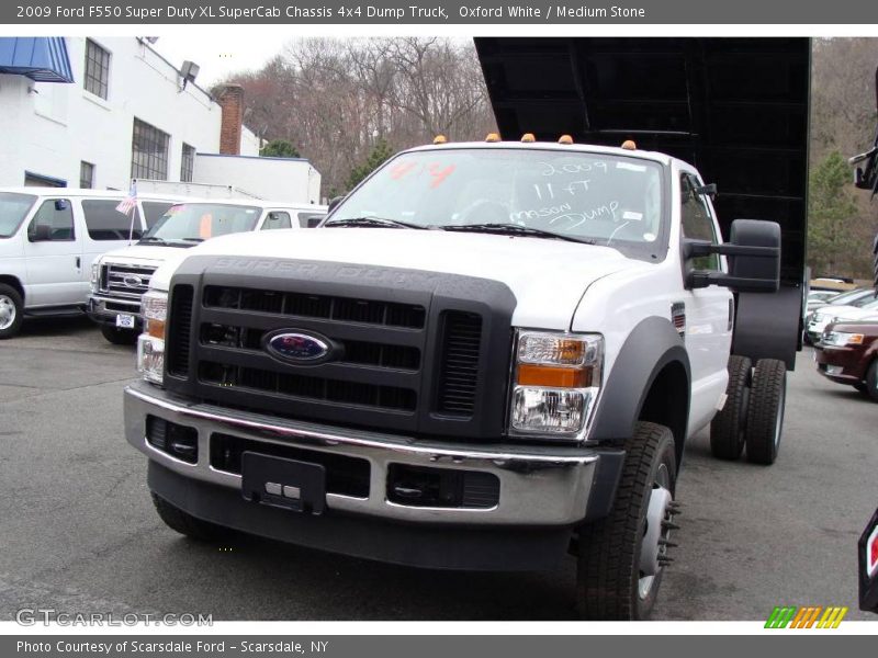 Oxford White / Medium Stone 2009 Ford F550 Super Duty XL SuperCab Chassis 4x4 Dump Truck