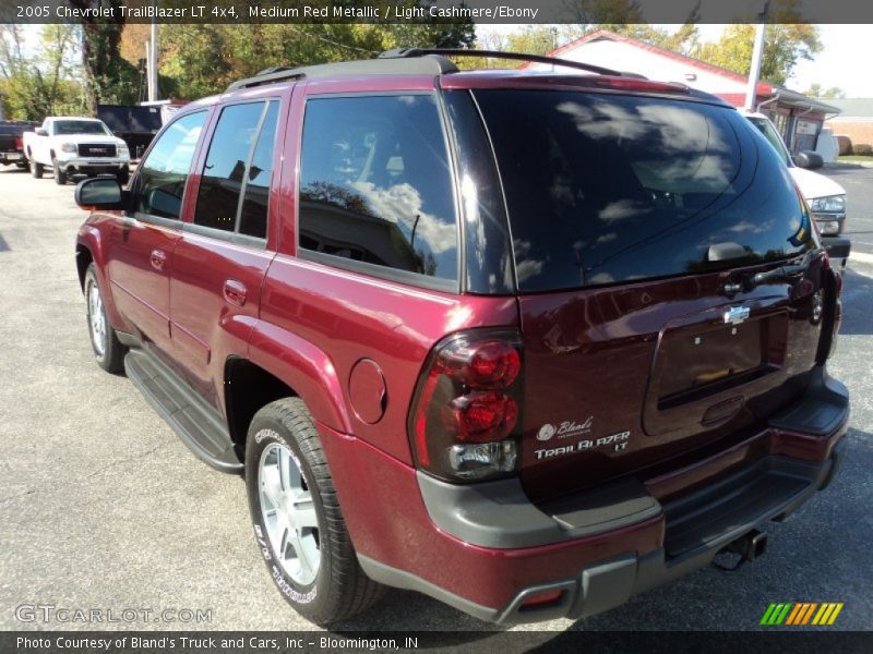 Medium Red Metallic / Light Cashmere/Ebony 2005 Chevrolet TrailBlazer LT 4x4
