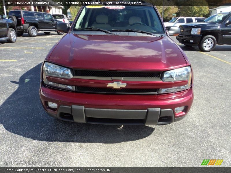 Medium Red Metallic / Light Cashmere/Ebony 2005 Chevrolet TrailBlazer LT 4x4