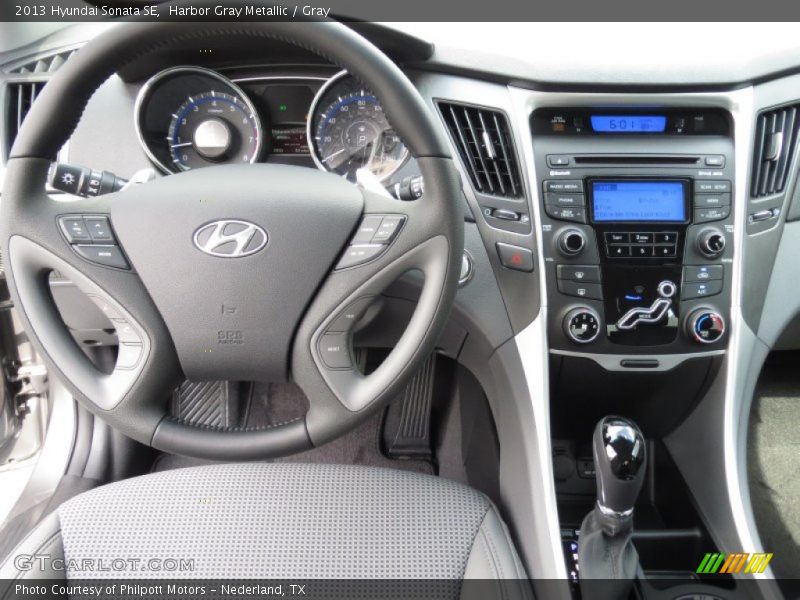 Harbor Gray Metallic / Gray 2013 Hyundai Sonata SE