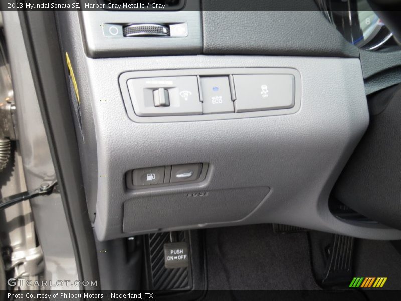 Harbor Gray Metallic / Gray 2013 Hyundai Sonata SE