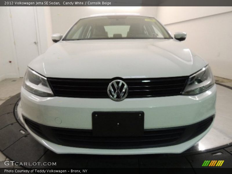 Candy White / Cornsilk Beige 2012 Volkswagen Jetta SE Sedan