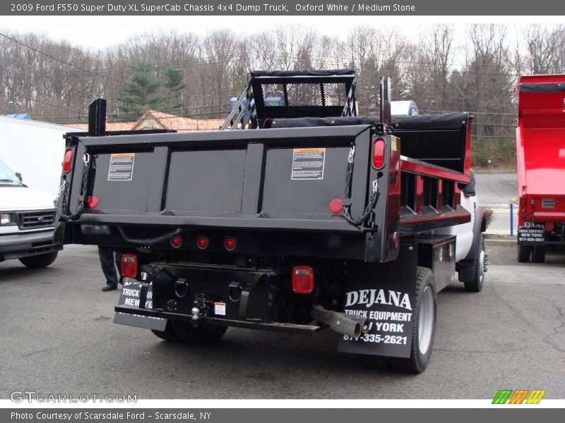 Oxford White / Medium Stone 2009 Ford F550 Super Duty XL SuperCab Chassis 4x4 Dump Truck