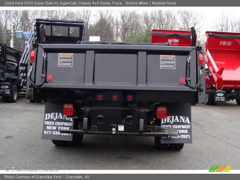 Oxford White / Medium Stone 2009 Ford F550 Super Duty XL SuperCab Chassis 4x4 Dump Truck