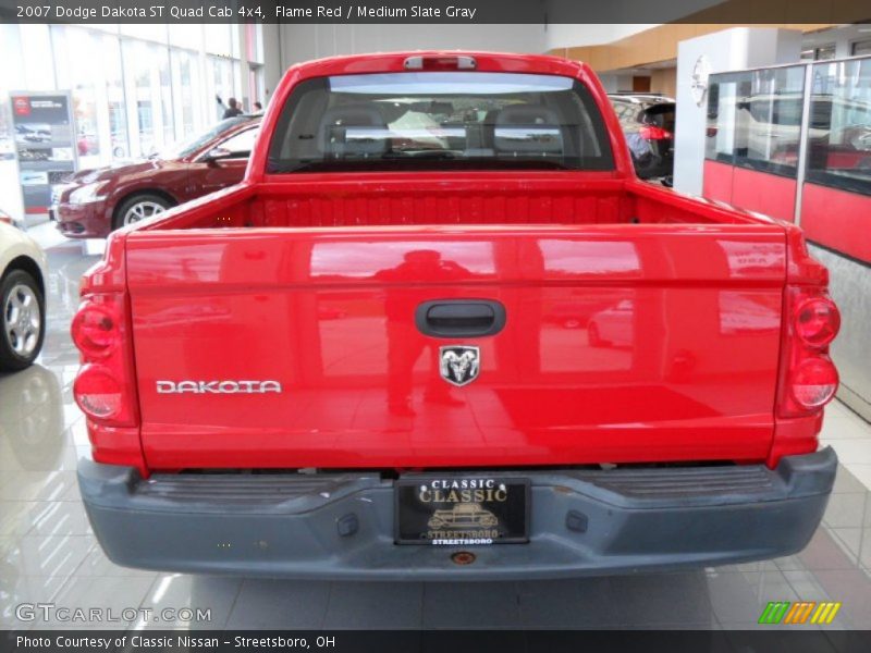 Flame Red / Medium Slate Gray 2007 Dodge Dakota ST Quad Cab 4x4