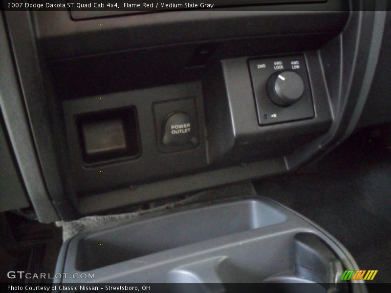 Flame Red / Medium Slate Gray 2007 Dodge Dakota ST Quad Cab 4x4