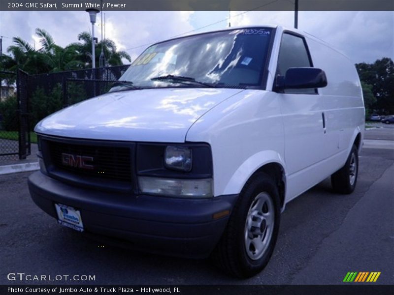 Summit White / Pewter 2004 GMC Safari