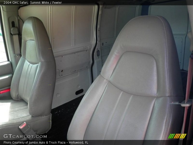 Summit White / Pewter 2004 GMC Safari