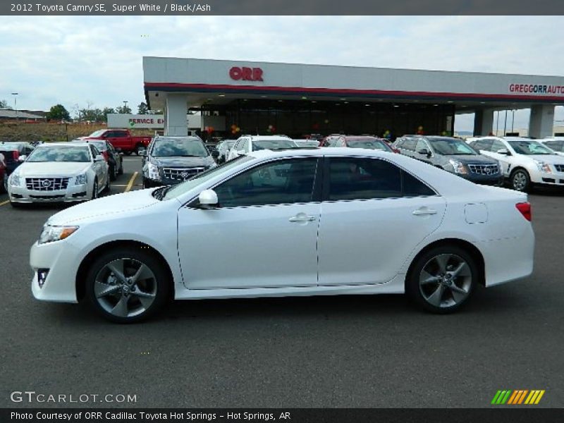 Super White / Black/Ash 2012 Toyota Camry SE