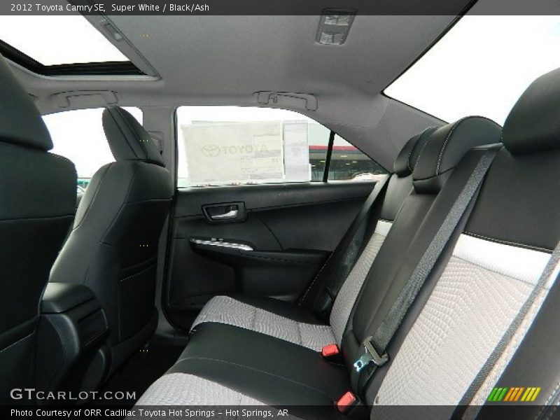 Super White / Black/Ash 2012 Toyota Camry SE