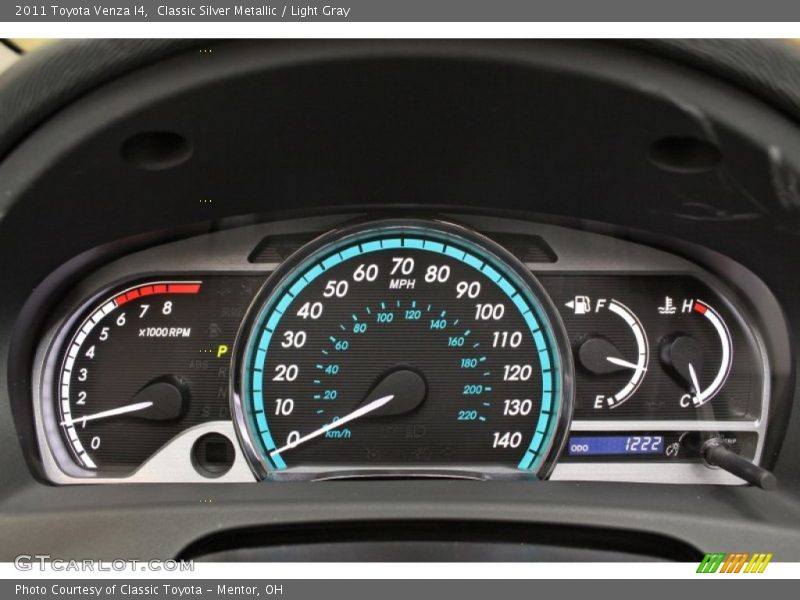 Classic Silver Metallic / Light Gray 2011 Toyota Venza I4