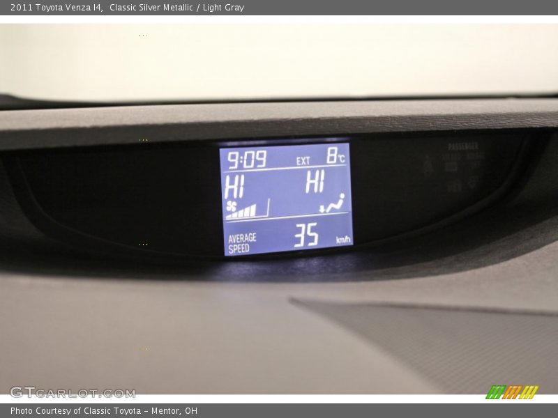 Classic Silver Metallic / Light Gray 2011 Toyota Venza I4