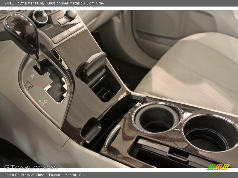 Classic Silver Metallic / Light Gray 2011 Toyota Venza I4
