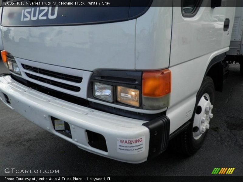 White / Gray 2005 Isuzu N Series Truck NPR Moving Truck