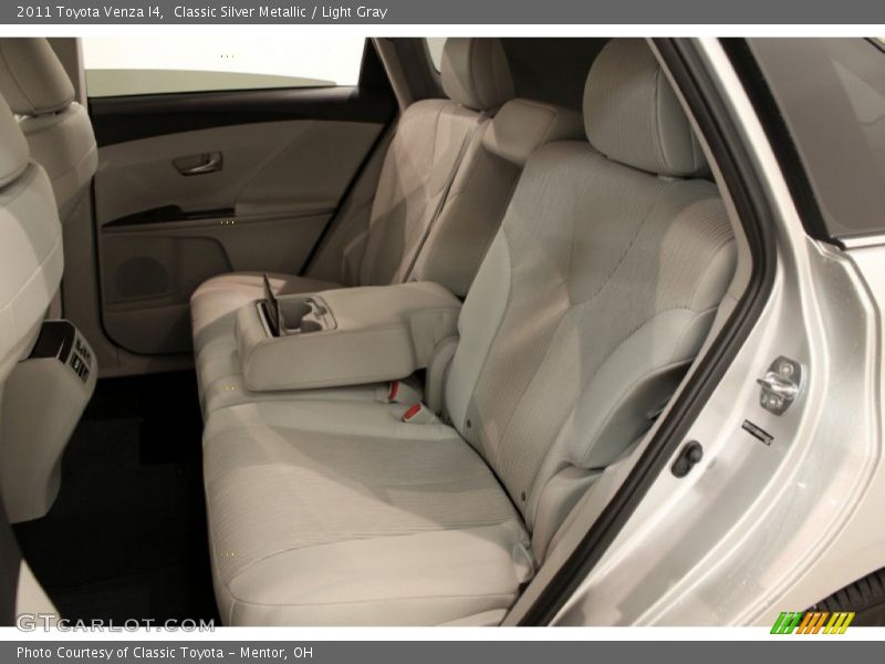 Classic Silver Metallic / Light Gray 2011 Toyota Venza I4