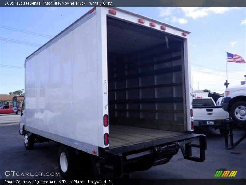 White / Gray 2005 Isuzu N Series Truck NPR Moving Truck
