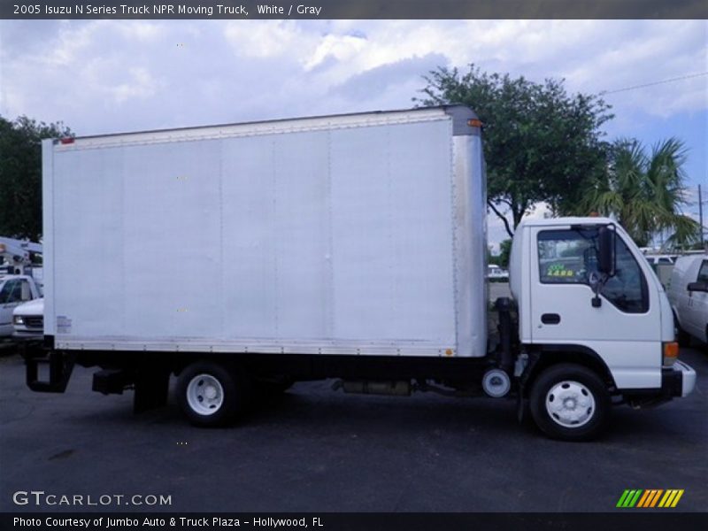 White / Gray 2005 Isuzu N Series Truck NPR Moving Truck