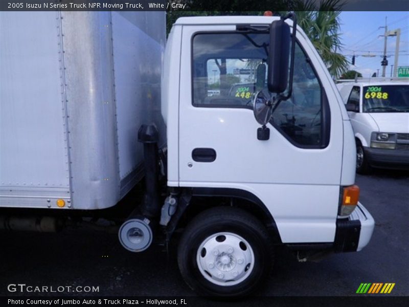 White / Gray 2005 Isuzu N Series Truck NPR Moving Truck