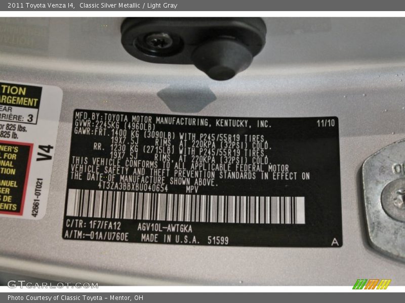 Classic Silver Metallic / Light Gray 2011 Toyota Venza I4