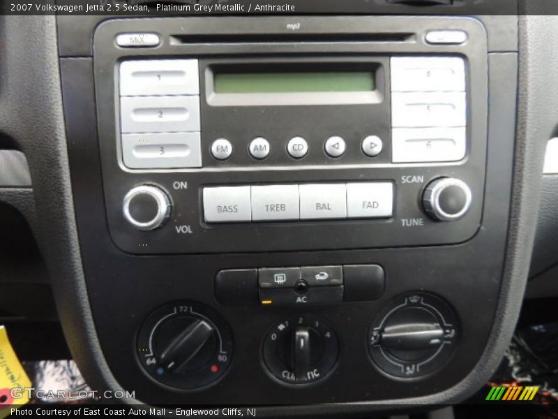 Platinum Grey Metallic / Anthracite 2007 Volkswagen Jetta 2.5 Sedan