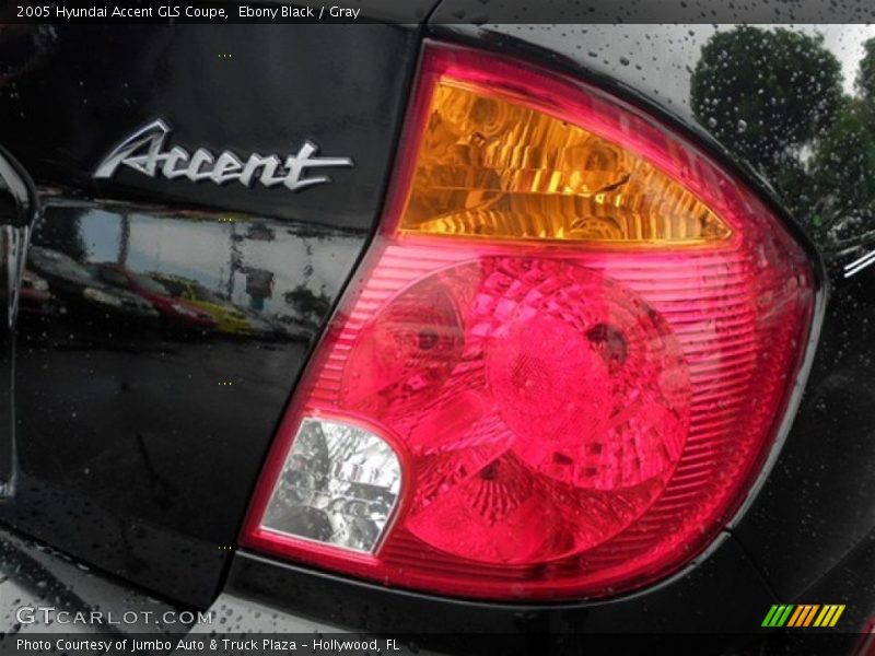 Ebony Black / Gray 2005 Hyundai Accent GLS Coupe