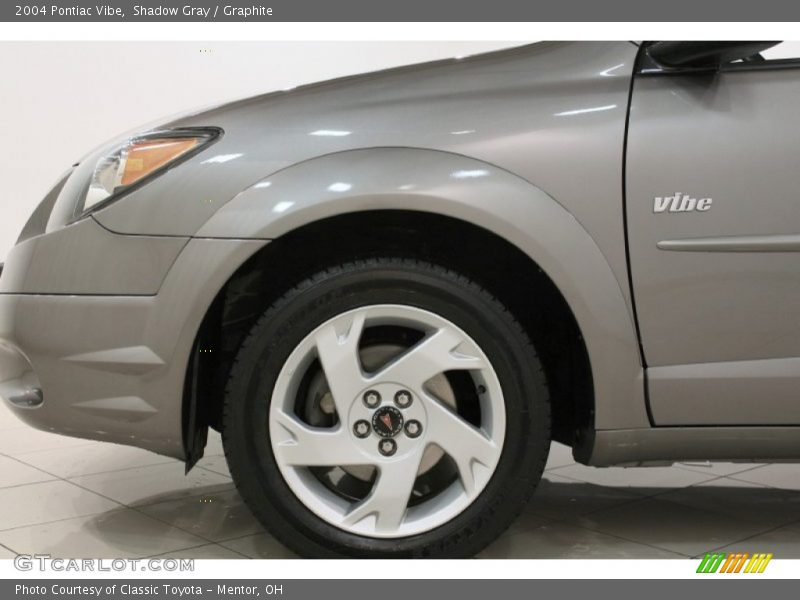 Shadow Gray / Graphite 2004 Pontiac Vibe