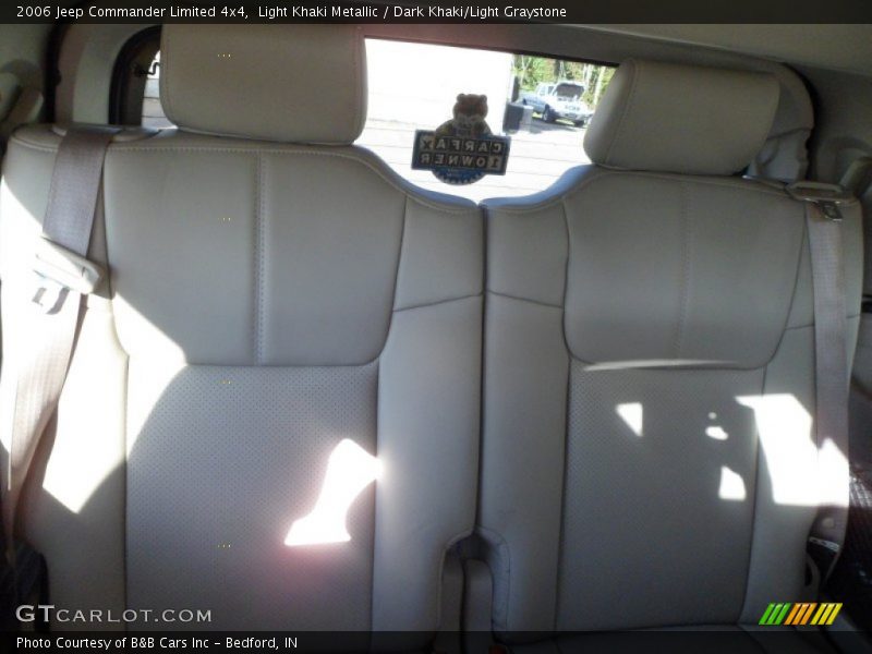 Light Khaki Metallic / Dark Khaki/Light Graystone 2006 Jeep Commander Limited 4x4