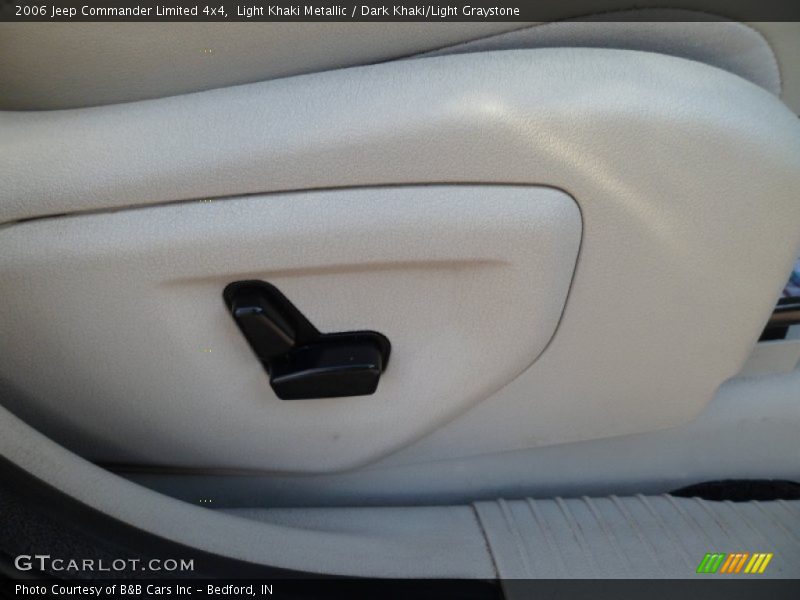 Light Khaki Metallic / Dark Khaki/Light Graystone 2006 Jeep Commander Limited 4x4