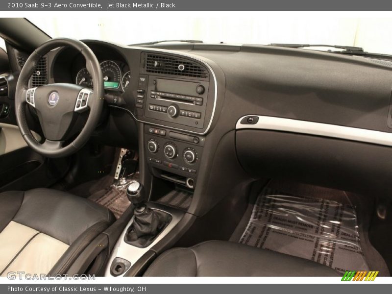 Dashboard of 2010 9-3 Aero Convertible