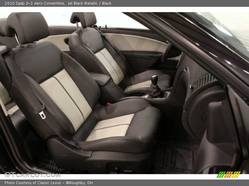 Front Seat of 2010 9-3 Aero Convertible