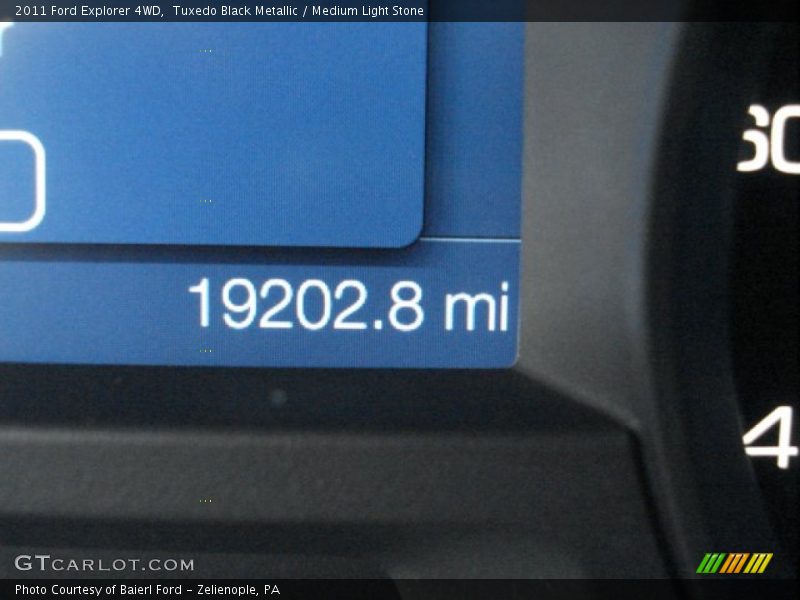 Tuxedo Black Metallic / Medium Light Stone 2011 Ford Explorer 4WD