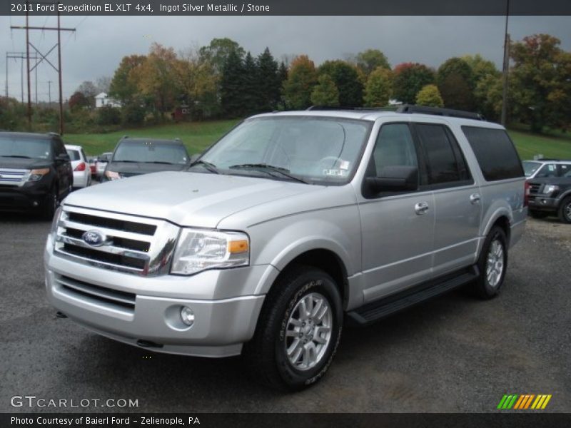 Front 3/4 View of 2011 Expedition EL XLT 4x4