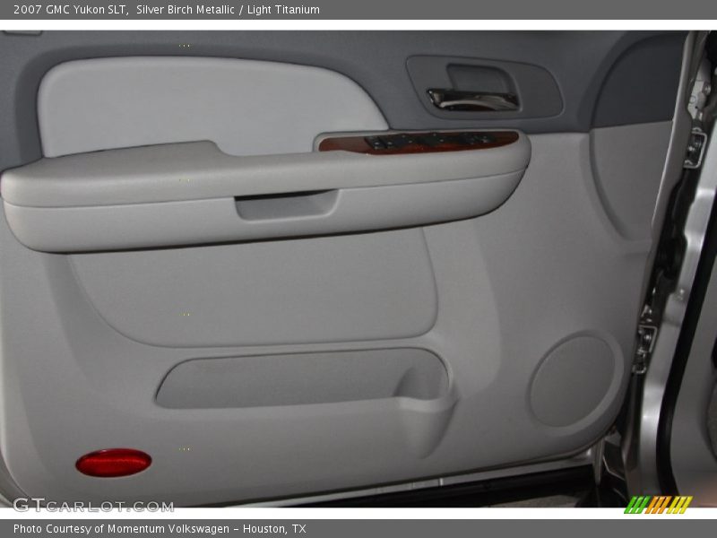 Silver Birch Metallic / Light Titanium 2007 GMC Yukon SLT