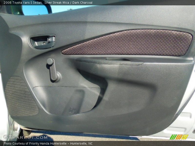 Silver Streak Mica / Dark Charcoal 2008 Toyota Yaris S Sedan