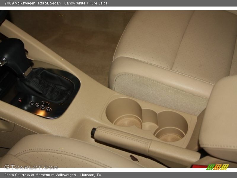 Candy White / Pure Beige 2009 Volkswagen Jetta SE Sedan