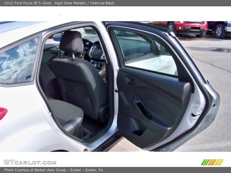 Ingot Silver Metallic / Charcoal Black 2012 Ford Focus SE 5-Door