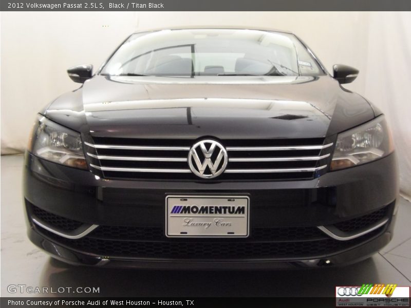 Black / Titan Black 2012 Volkswagen Passat 2.5L S