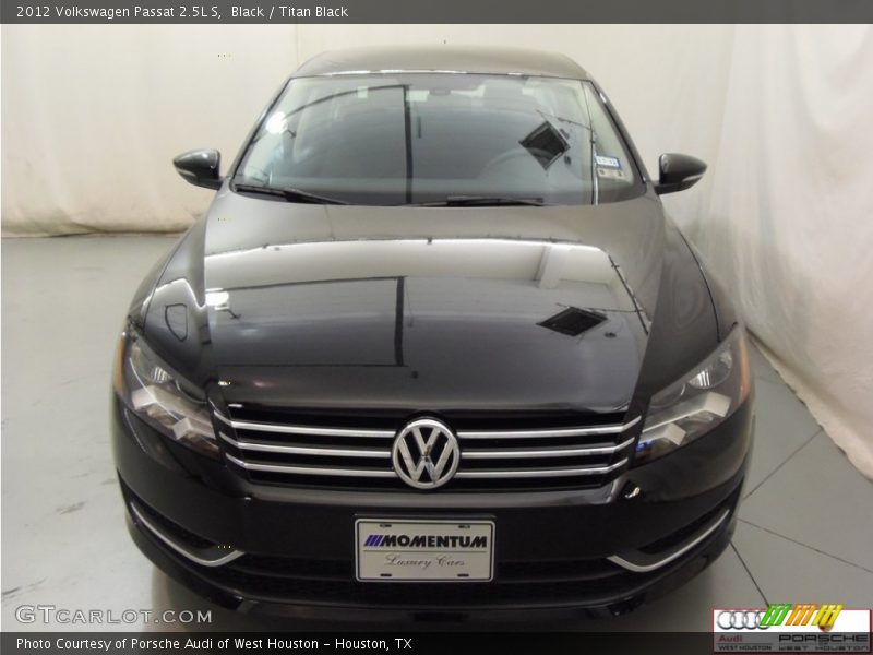 Black / Titan Black 2012 Volkswagen Passat 2.5L S