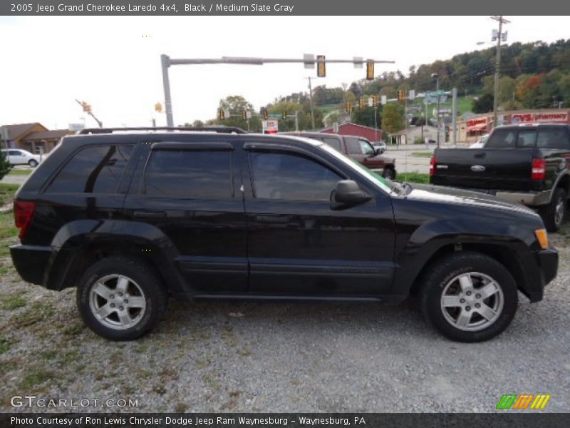 Black / Medium Slate Gray 2005 Jeep Grand Cherokee Laredo 4x4