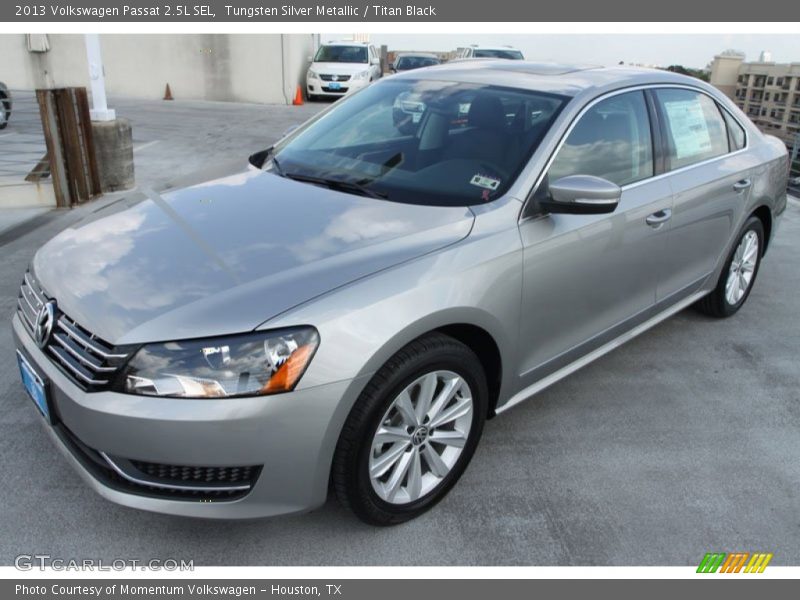 Tungsten Silver Metallic / Titan Black 2013 Volkswagen Passat 2.5L SEL