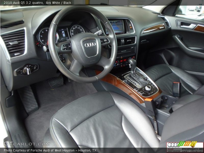 Ibis White / Black 2010 Audi Q5 3.2 quattro