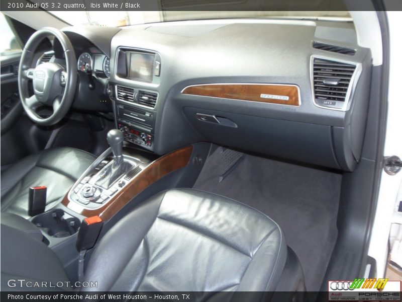 Ibis White / Black 2010 Audi Q5 3.2 quattro