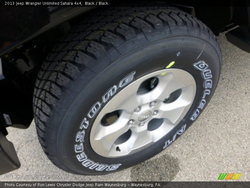 Black / Black 2013 Jeep Wrangler Unlimited Sahara 4x4