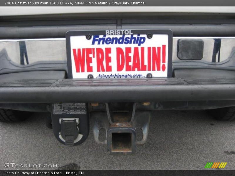 Silver Birch Metallic / Gray/Dark Charcoal 2004 Chevrolet Suburban 1500 LT 4x4