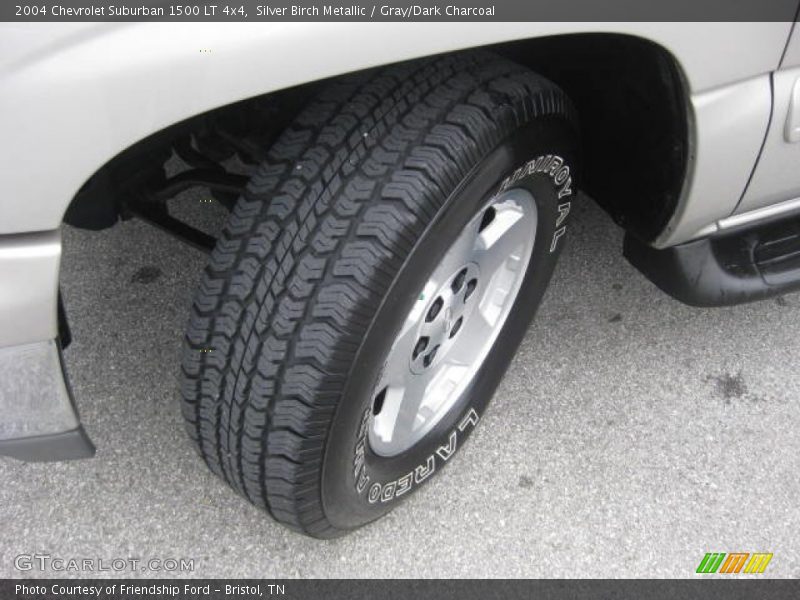 Silver Birch Metallic / Gray/Dark Charcoal 2004 Chevrolet Suburban 1500 LT 4x4